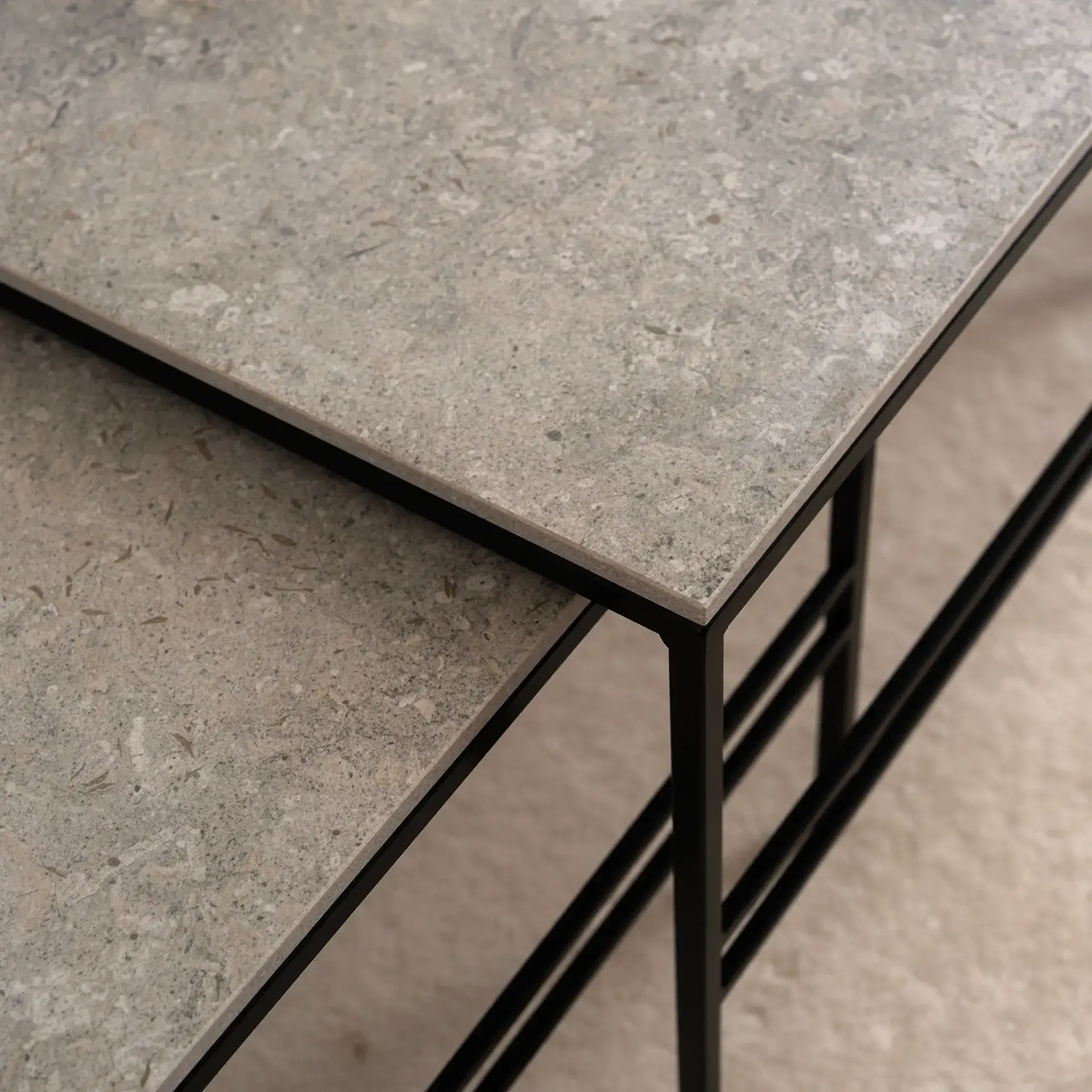 Coffee table Anton  - Large set - Black Frame - Grigio Dekton Top - Image 4