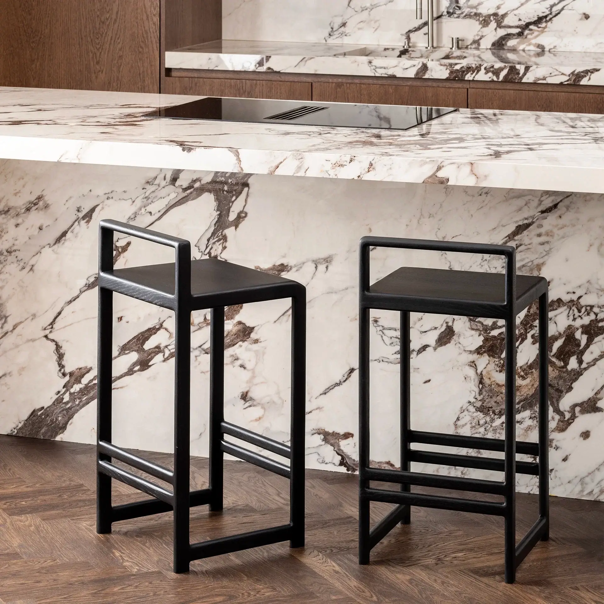 Oak Bar Stool Ebba – Black Oak Frame - Image 3
