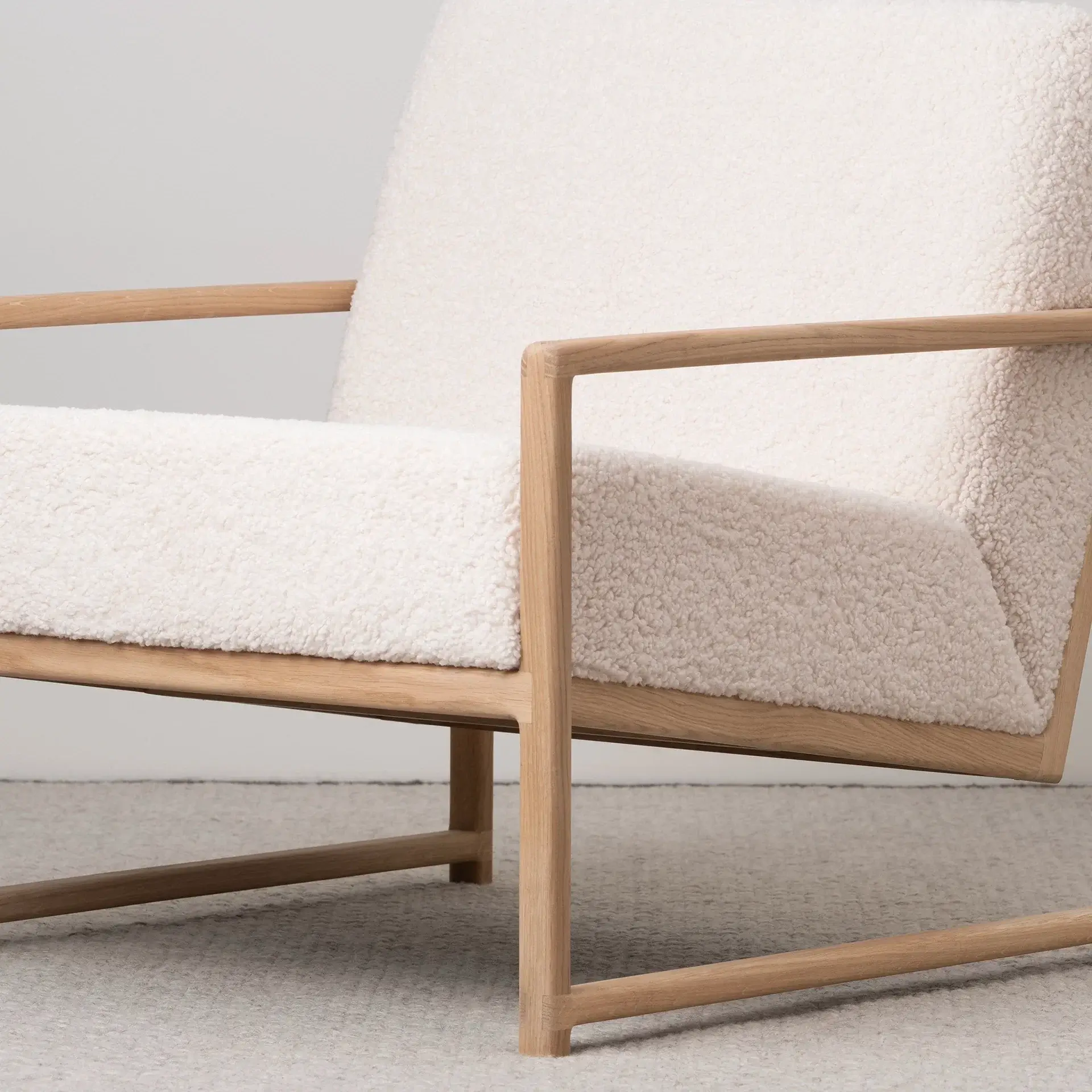 Armchair Einar – Oak Frame – Ivory Bouclé Cushion - Image 3