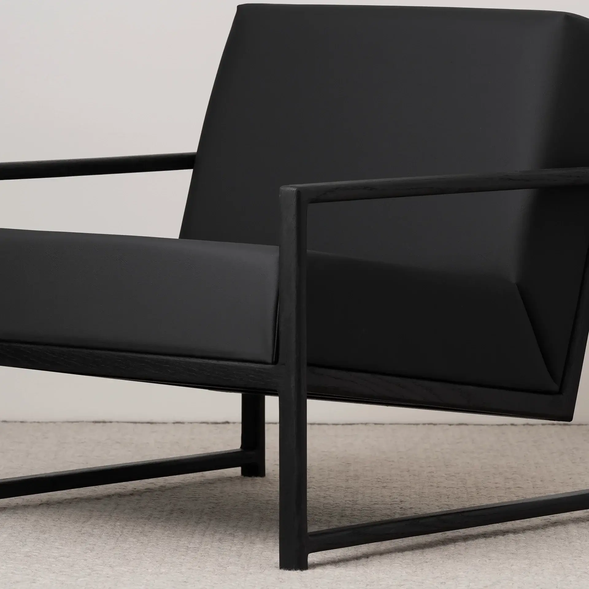 Armchair Einar – Black Oak Frame – Jade Black Leather Cushion - Image 3