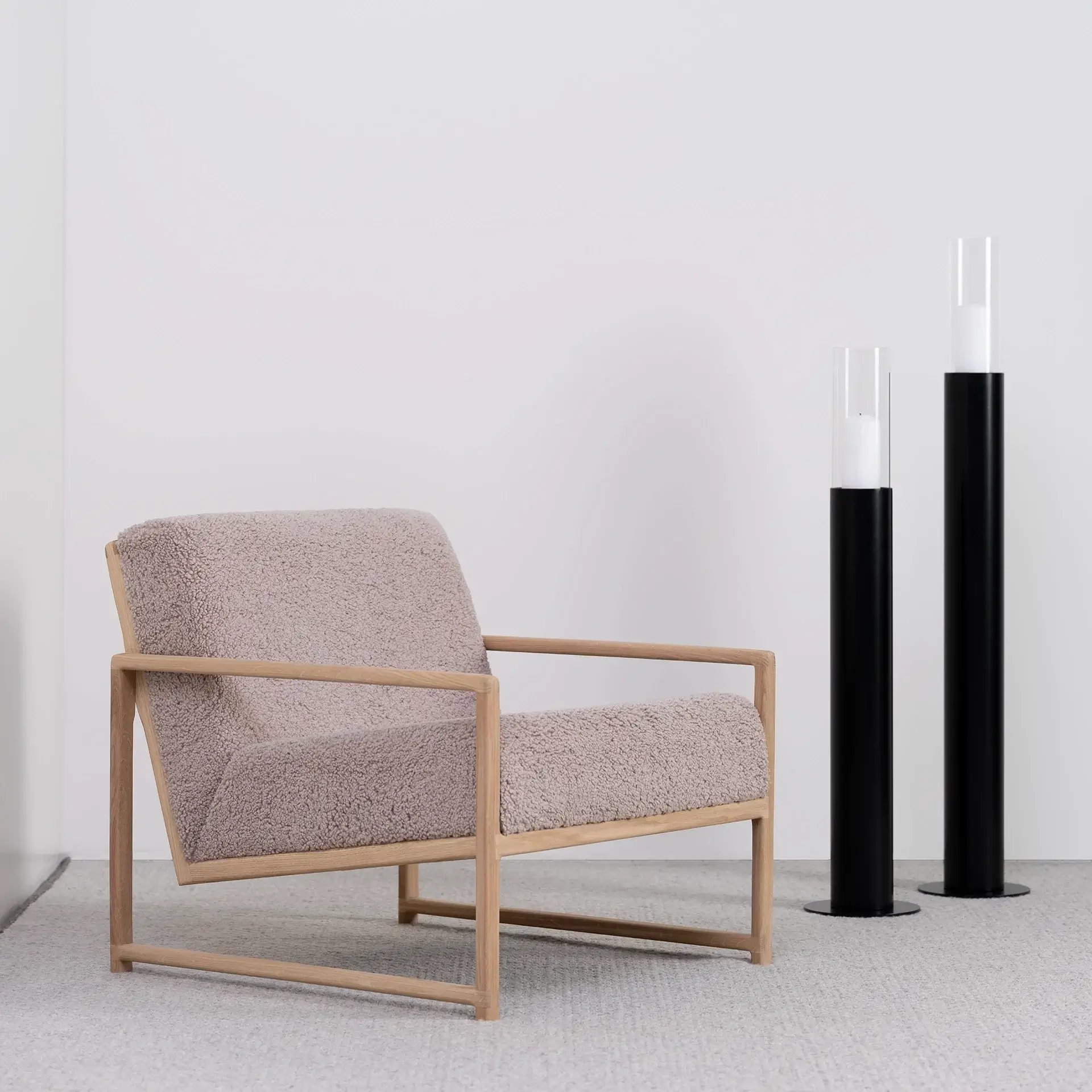 Armchair Einar – Oak Frame – Greige Bouclé Cushion - Image 6