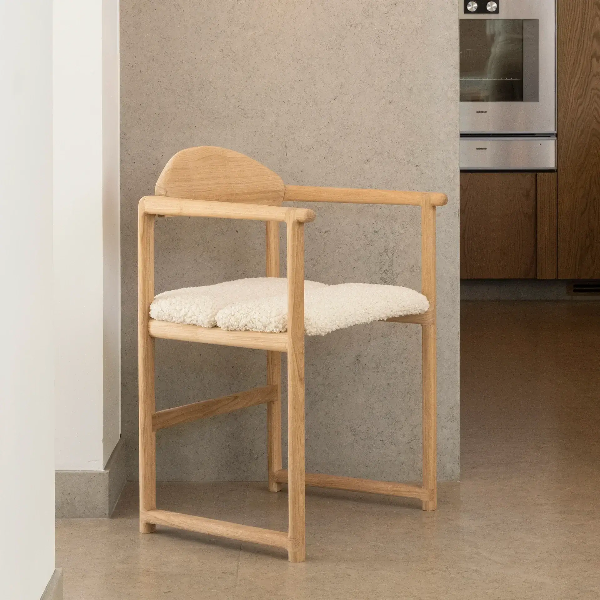 Dining chair Erik  - Oak Wood Frame - Ivory bouclé Cushion - Image 5