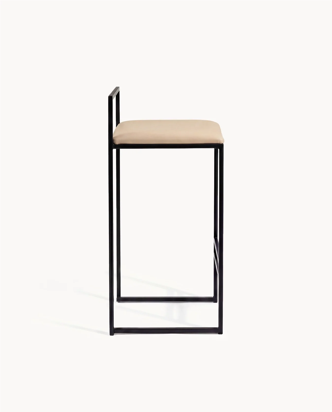 Bar Stool Freja – Black Frame – Latte Leather Cushion - Image 4