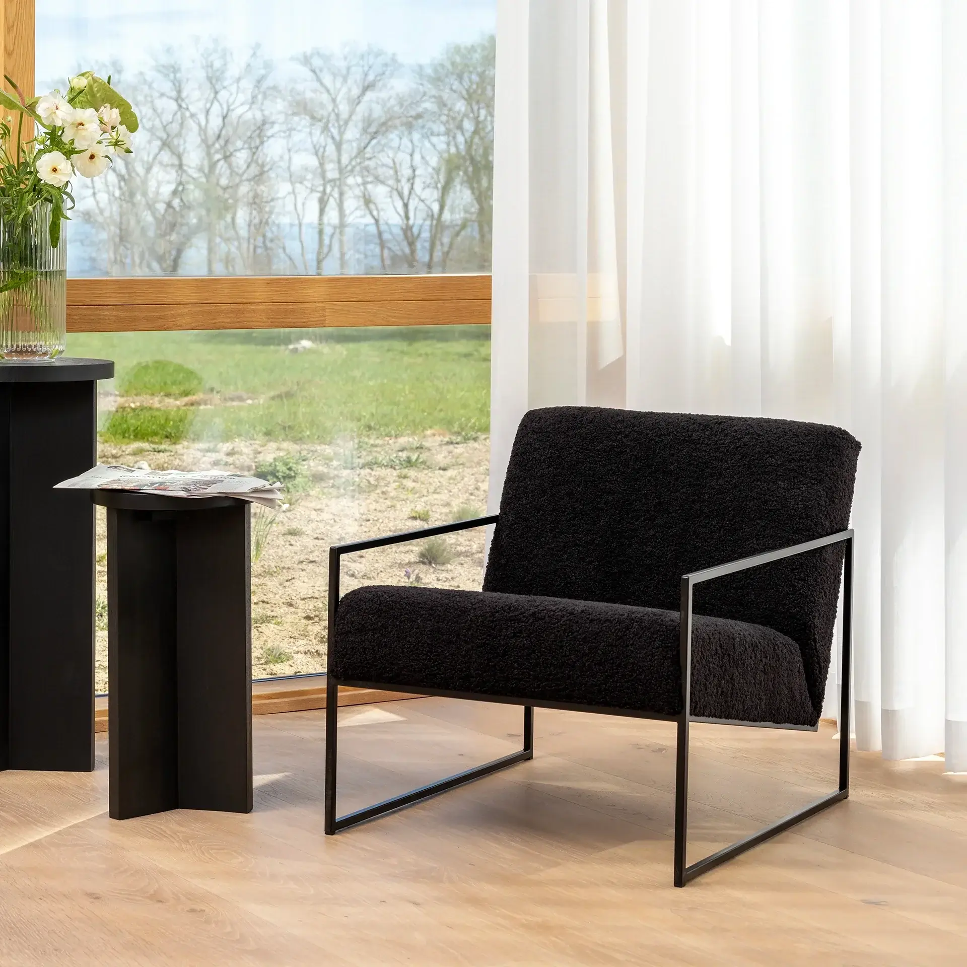 Armchair Kent – Black Frame – Black Bouclé Cushion - Image 5