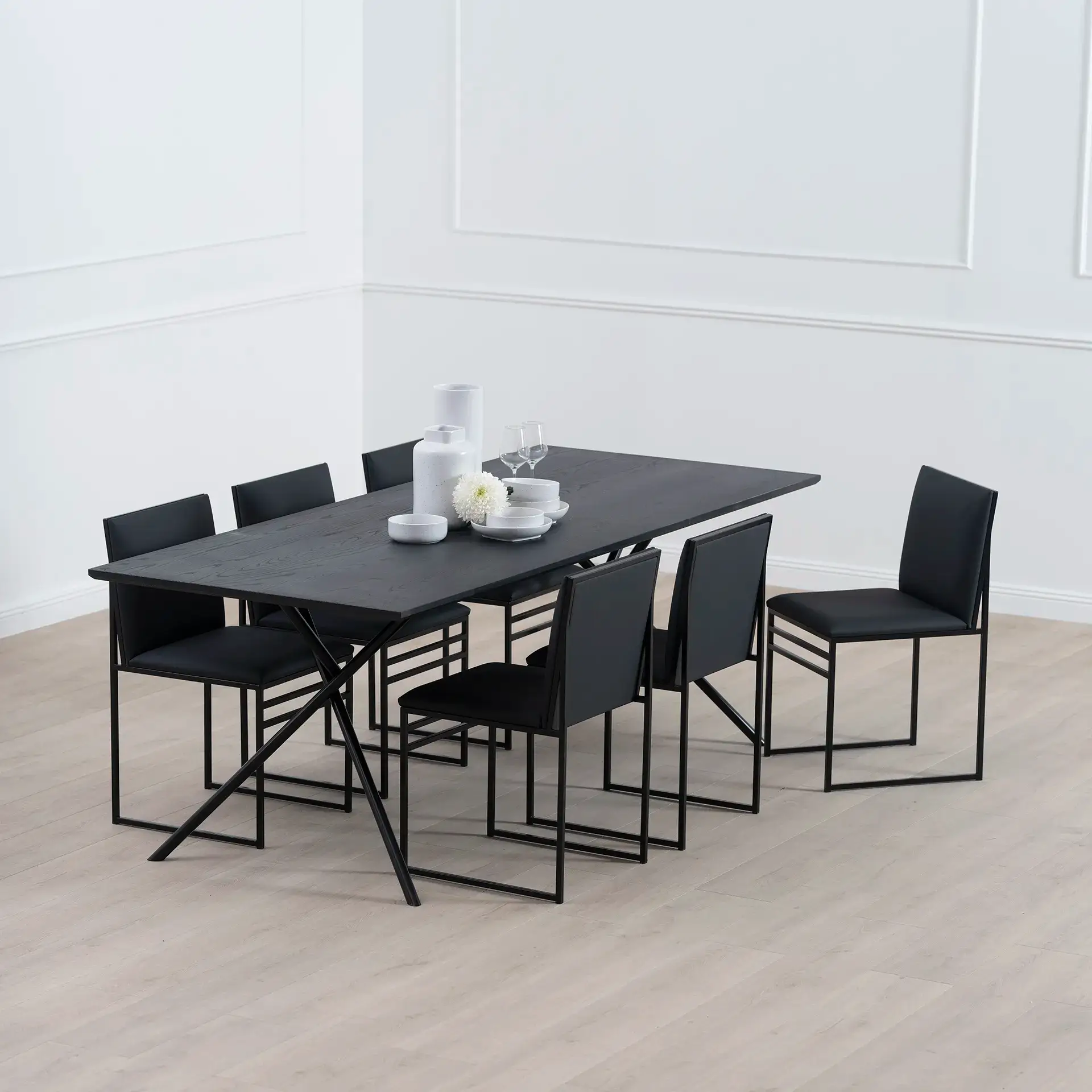 Dining table Melker - Black Frame - Black oak Wood Top - Image 3
