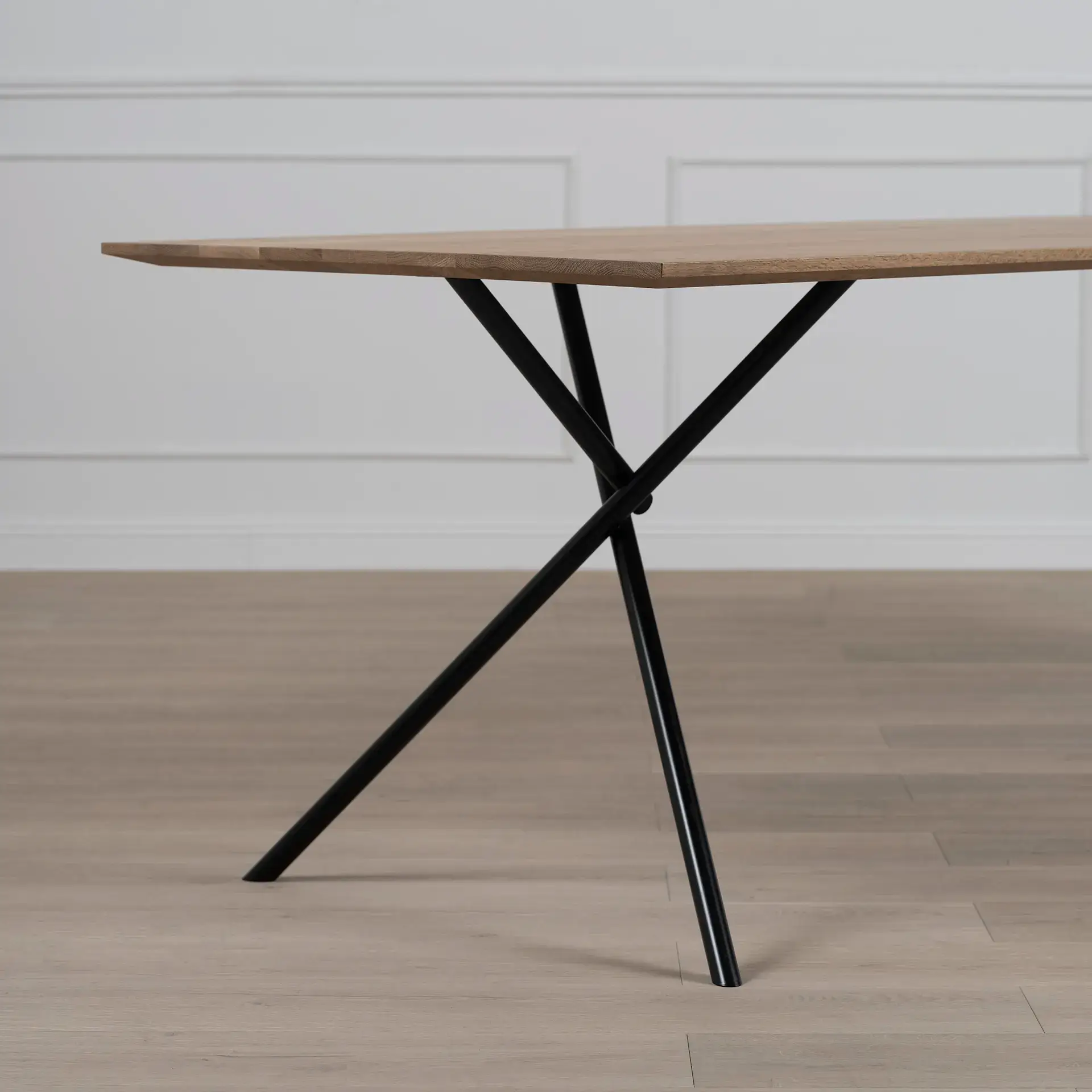 Dining table Melker - Black Frame - Oak Wood Top - Image 4