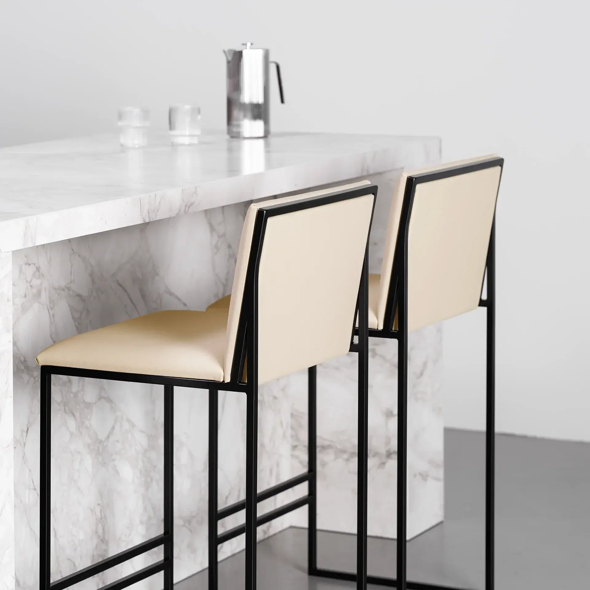 Bar Stool Philip – Black Frame – Sand Leather Cushion - Image 3