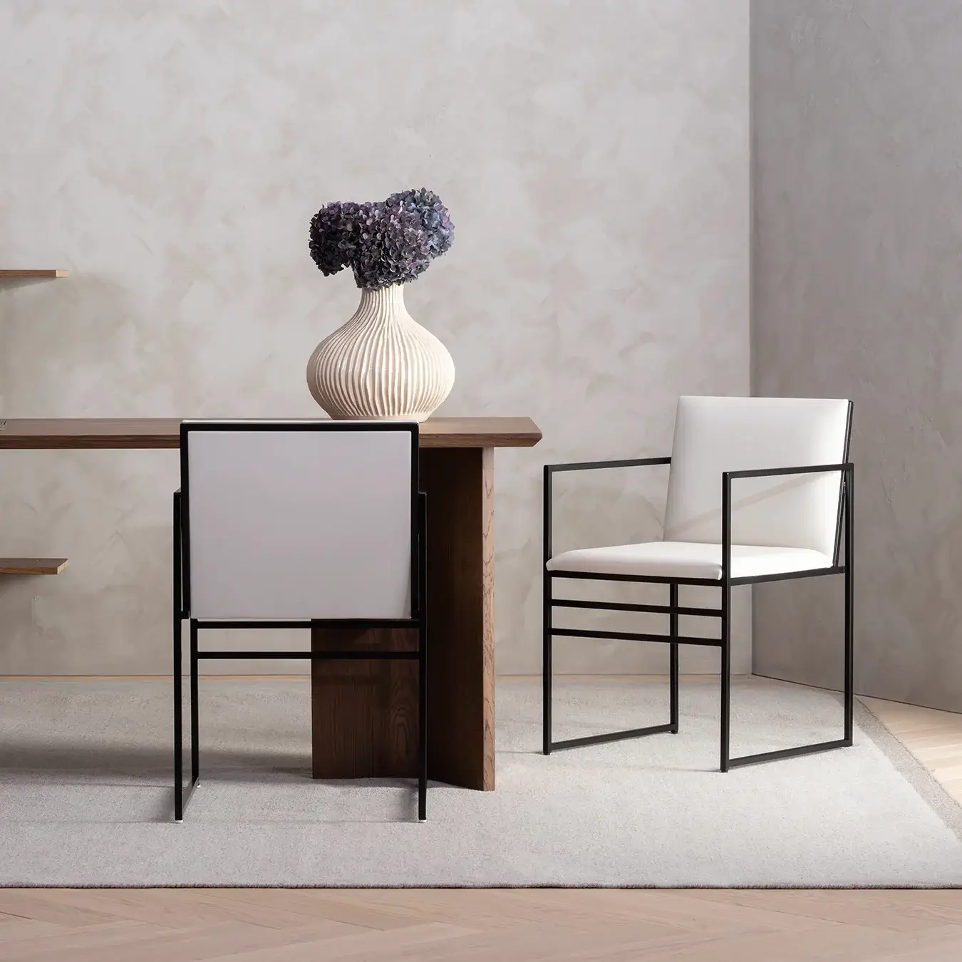 Dining chair Sella - Black Frame - Ivory leather Armrest - Image 3